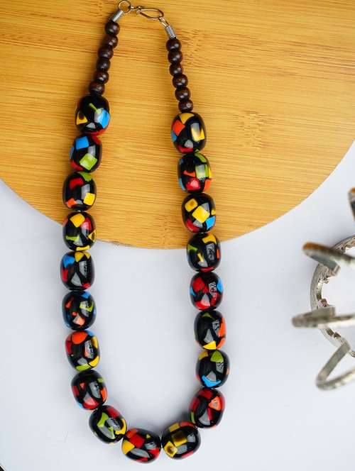 women handmade resin beaded necklace - 21982884 -  Standard Image - 0