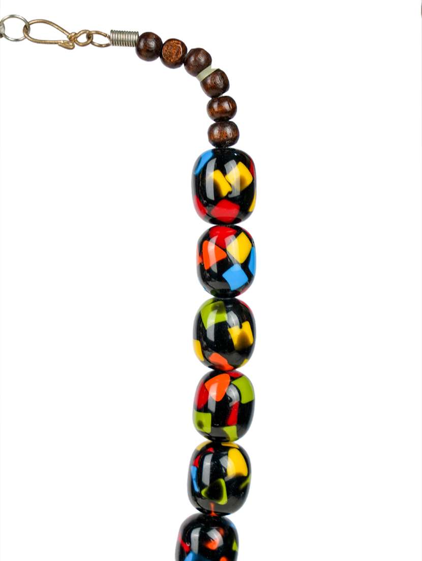 women handmade resin beaded necklace - 21982884 -  Standard Image - 3