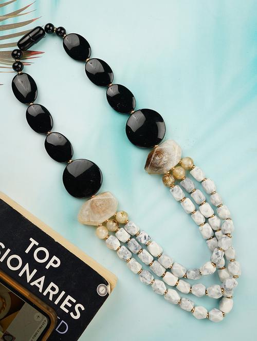 women resin beaded fashion necklace - 21982890 -  Standard Image - 0