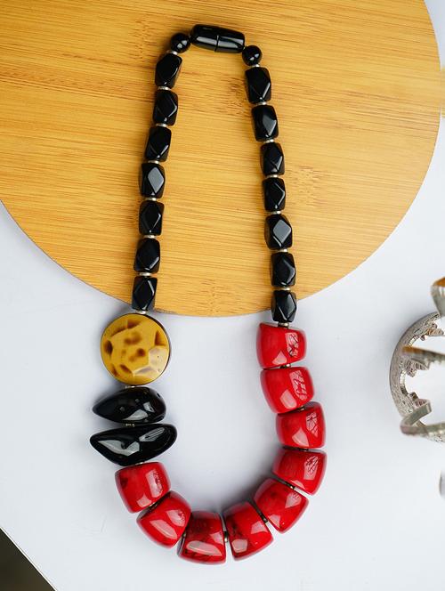 ethnic tribal handmade resin beaded fashion necklace - 21982902 - Standard Image - 0