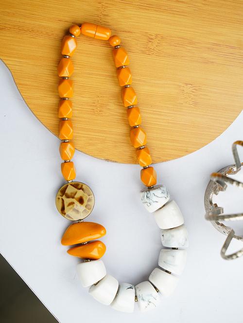ethnic tribal handmade resin beaded fashion necklace - 21982907 -  Standard Image - 0