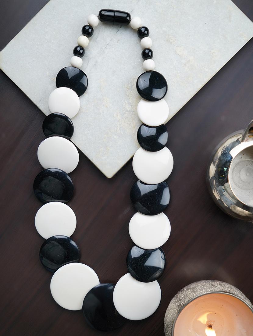 black & white ethnic tribal handmade resin beaded fashion necklace - 21982909 - Zoom Image - 0