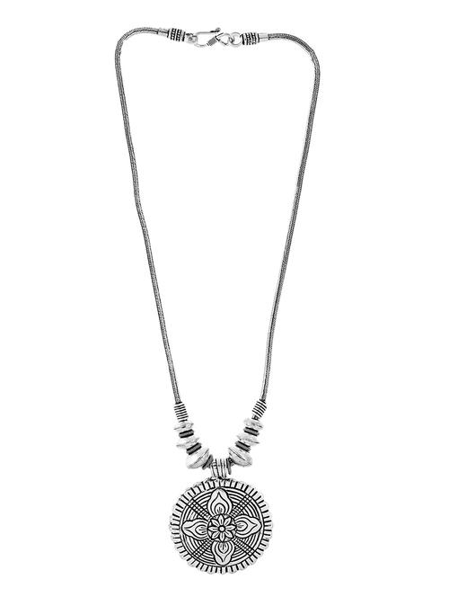 ethnic tribal handmade fashion necklace - 21982917 - Standard Image - 0