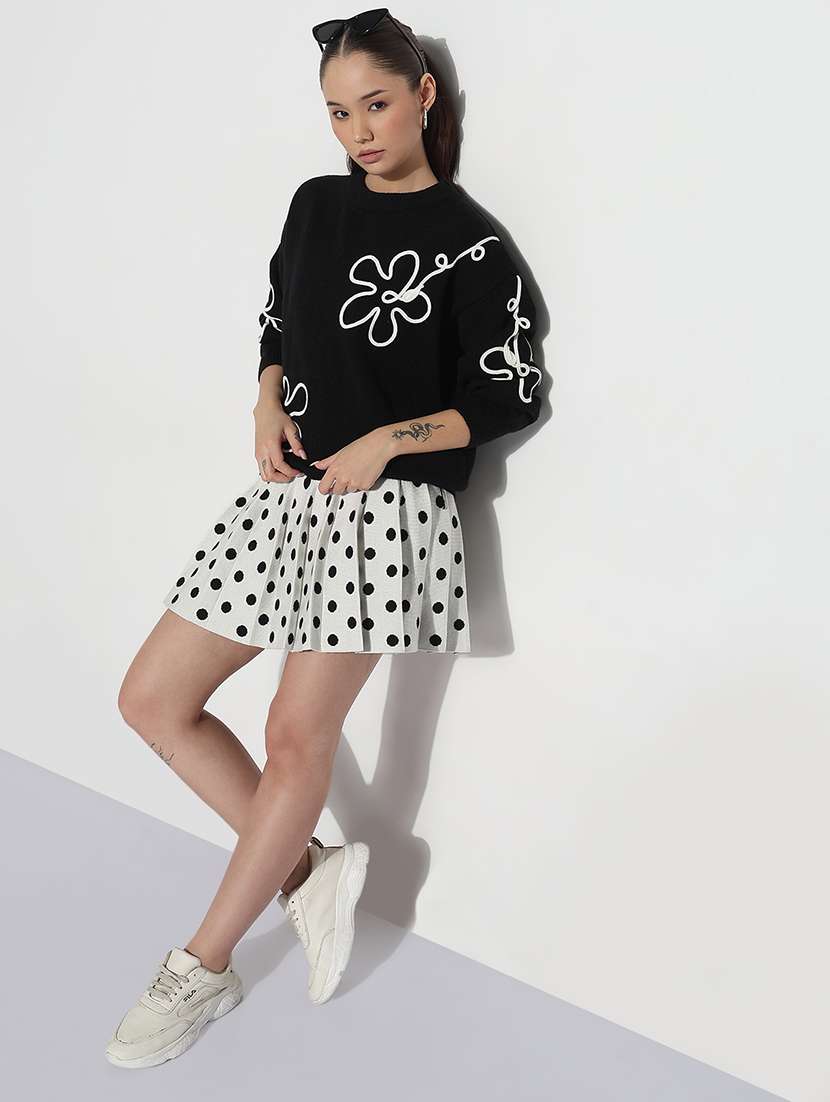 women black embroidered long sleeve pullover - 21983029 - Standard Image - 5