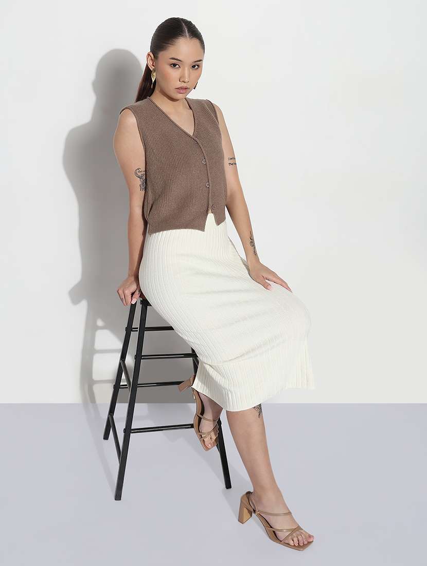 women self designed sleeveless kintted top - 21983037 -  Standard Image - 5