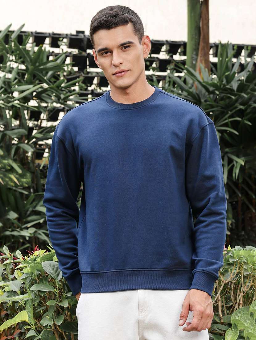 Men Solid Long Sleeve Regular Fit Sweatshirt