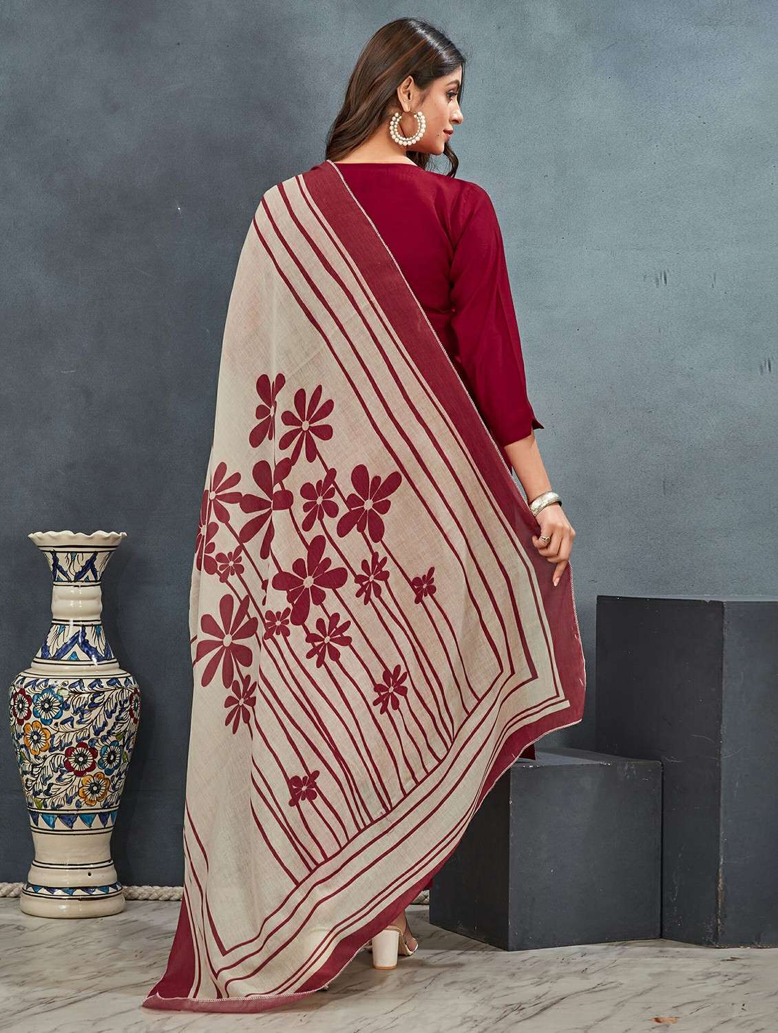 women three quarter sleeve kurta pant with dupatta set - 21983312 -  Standard Image - 3