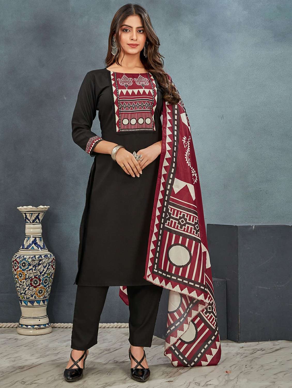 women three quarter sleeve kurta pant with dupatta set - 21983313 -  Zoom Image - 0
