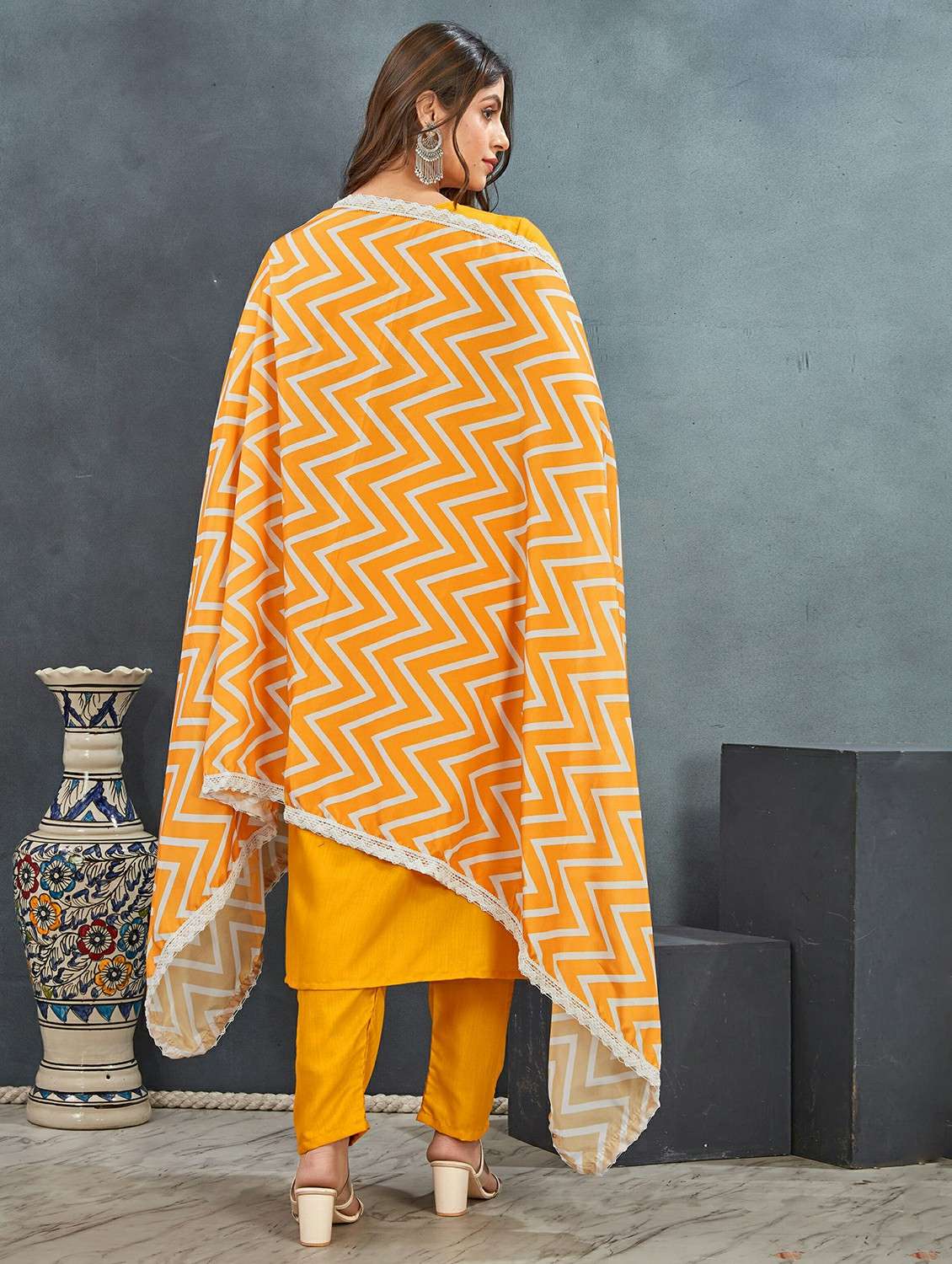 women three quarter sleeve kurta pant with dupatta set - 21983316 -  Standard Image - 3