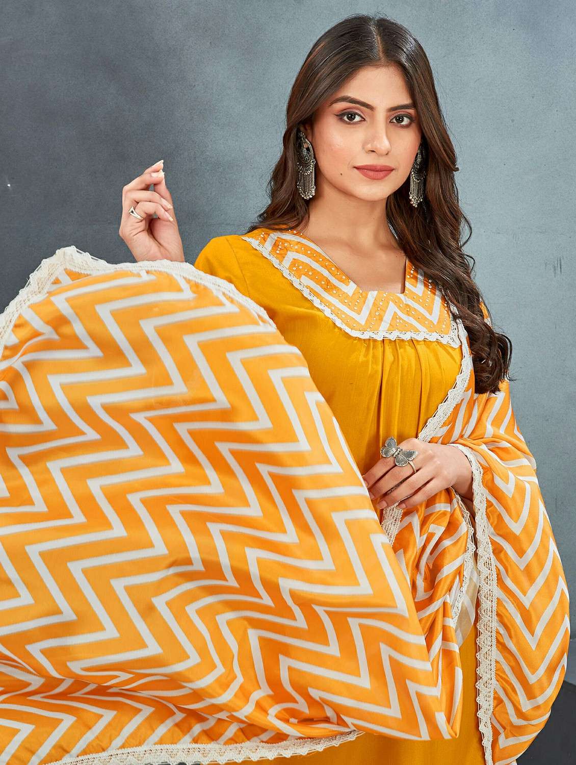women three quarter sleeve kurta pant with dupatta set - 21983316 -  Standard Image - 5