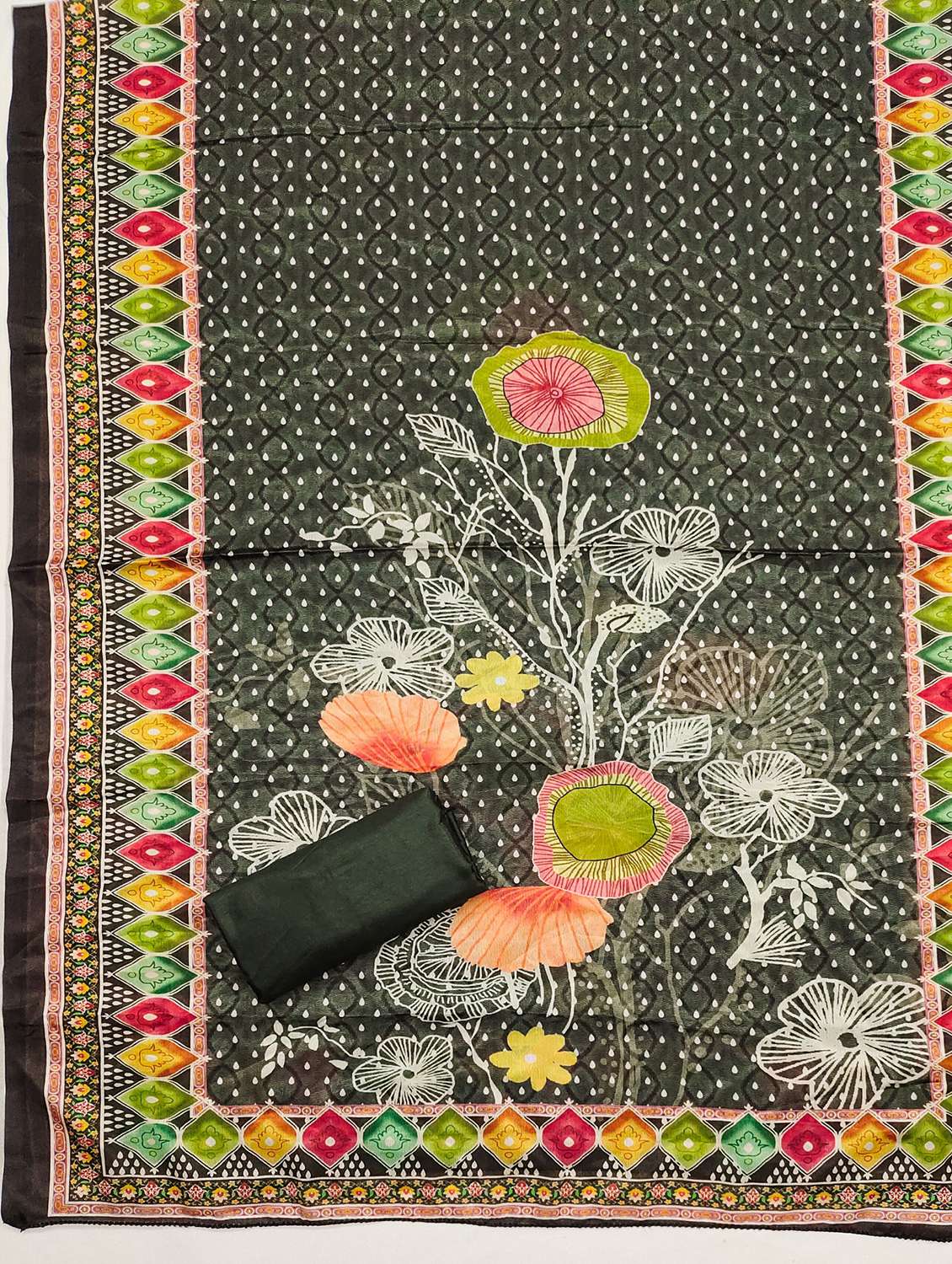 women printed embellished unstitched suit set - 21983381 -  Standard Image - 3