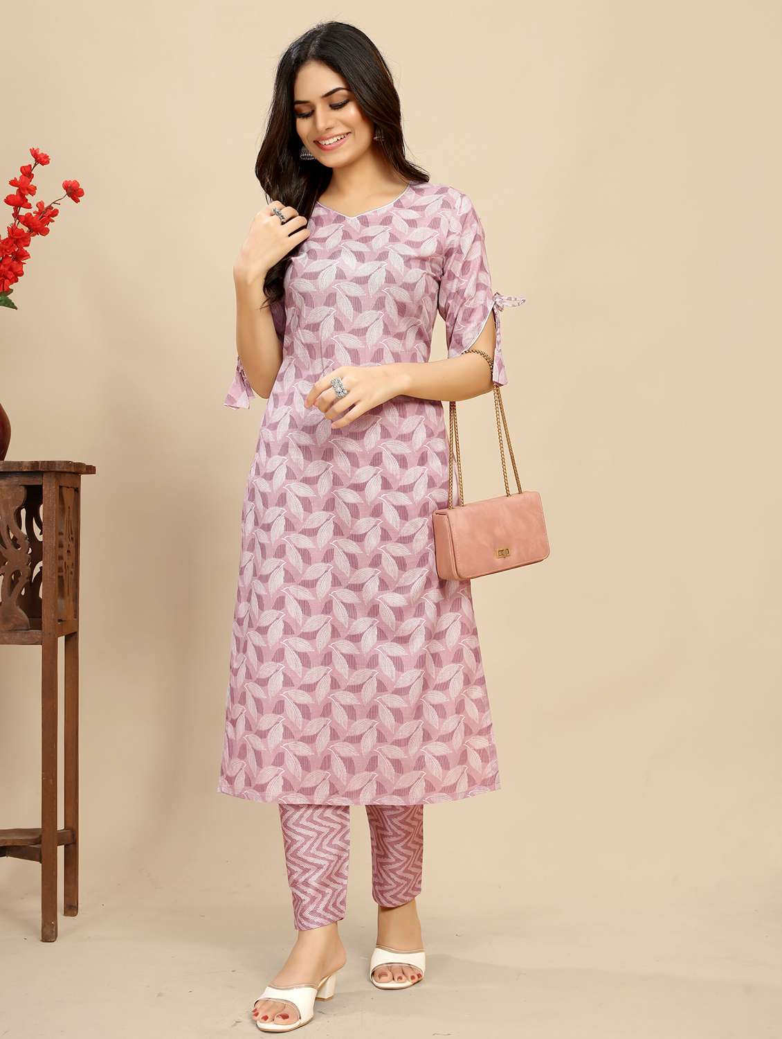 women printed short sleeve kurta pant set