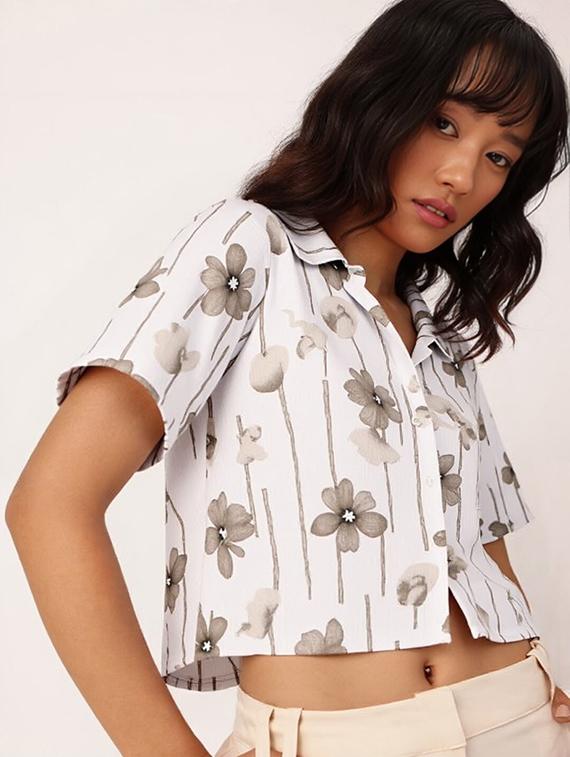 women printed collared short sleeve crop shirt - 21983490 - Zoom Image - 0