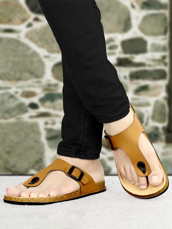 men solid toe separator sandal - 21984427 - Standard Image - 5