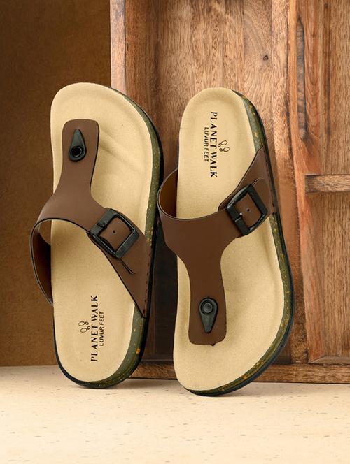 men solid toe separator sandal - 21984428 - Standard Image - 0