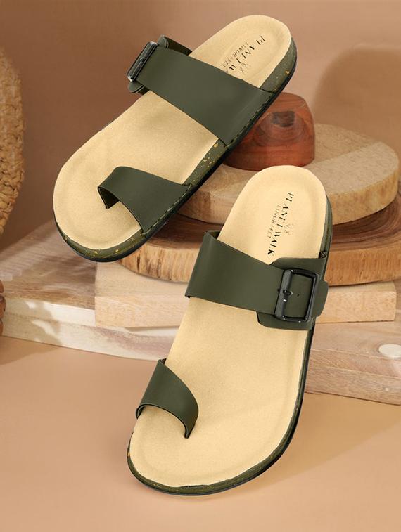 men solid one toe sandal - 21984434 - Zoom Image - 0