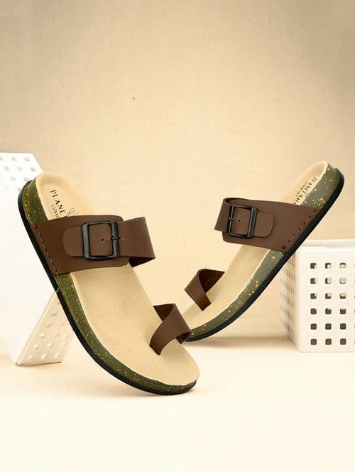 men brown solid one toe sandal - 21984435 - Standard Image - 0