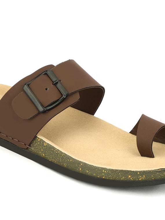 men brown solid one toe sandal - 21984435 - Standard Image - 5