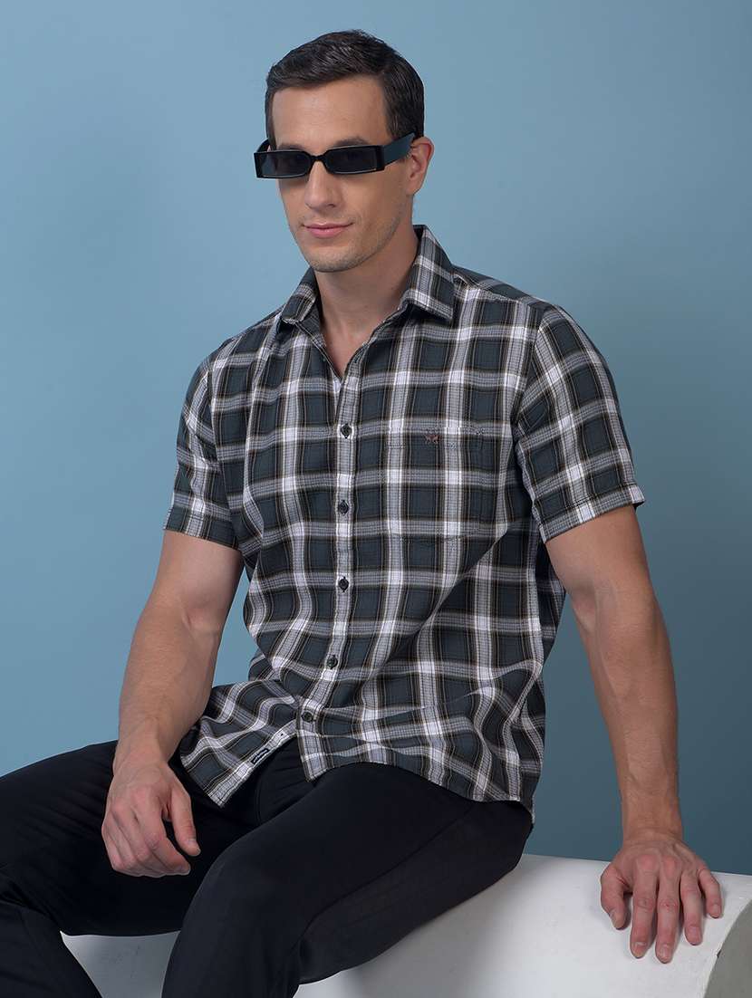 men checkered short sleeve slim fit casual shirt