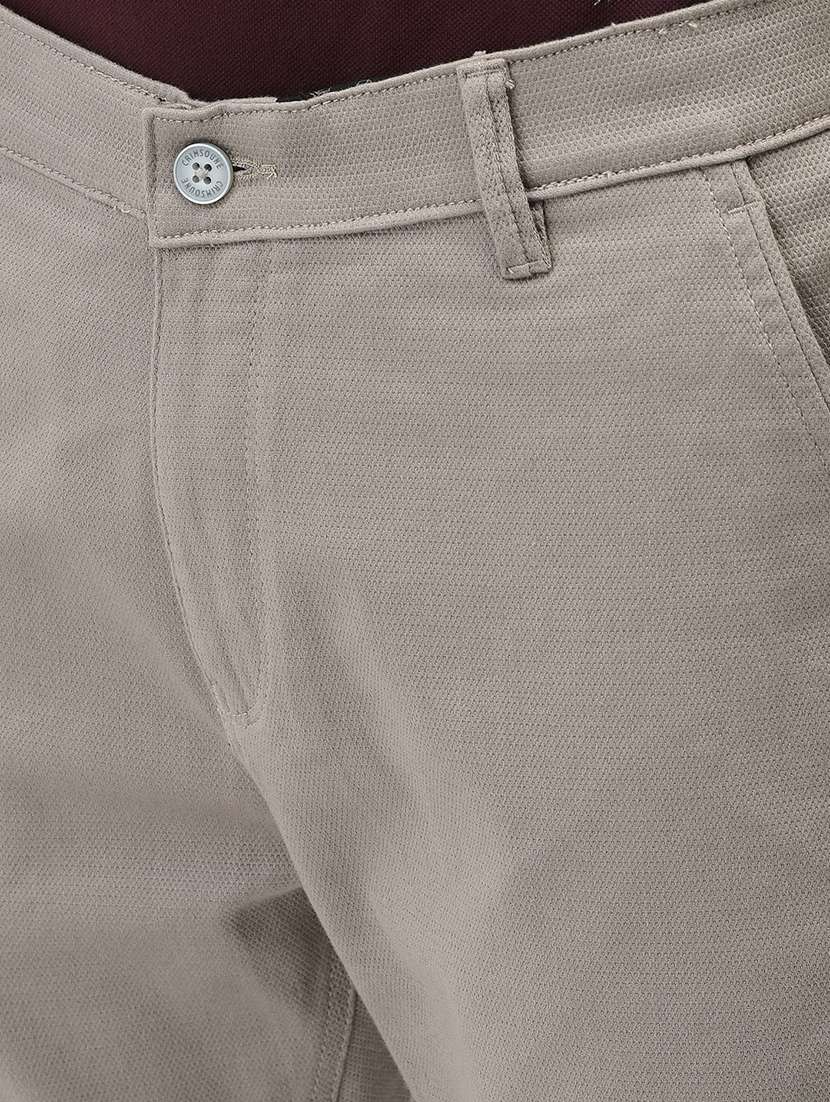 men solid mid rise straight fit chinos - 21985074 - Standard Image - 5