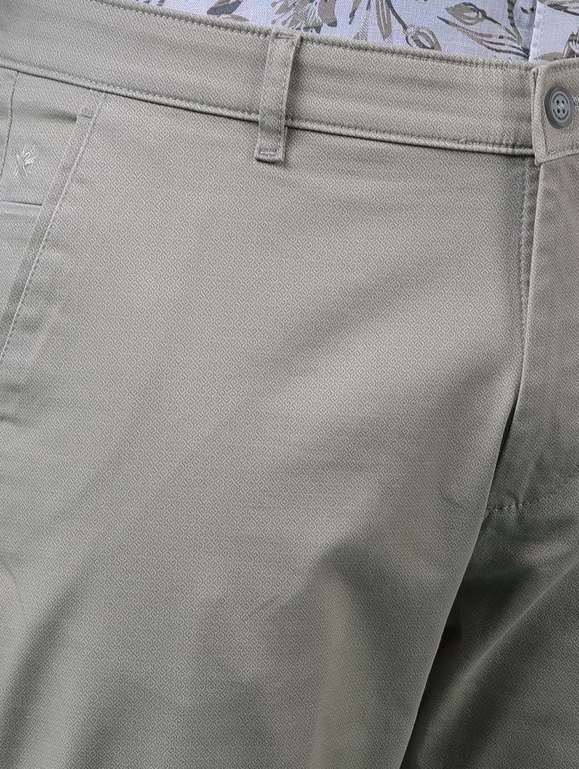 men solid mid rise slim fit chinos - 21985080 - Standard Image - 5