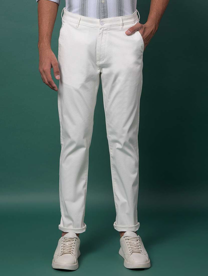 men solid mid rise slim fit chinos 