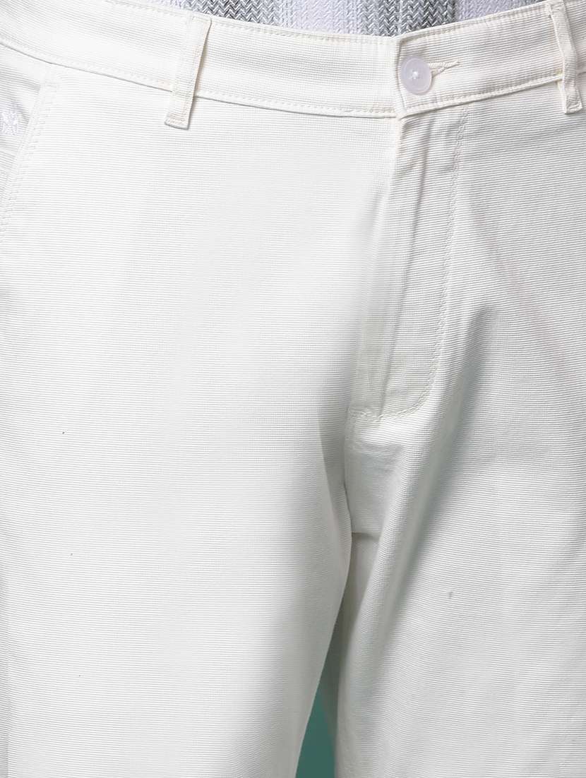 men solid mid rise slim fit chinos - 21985082 - Standard Image - 5