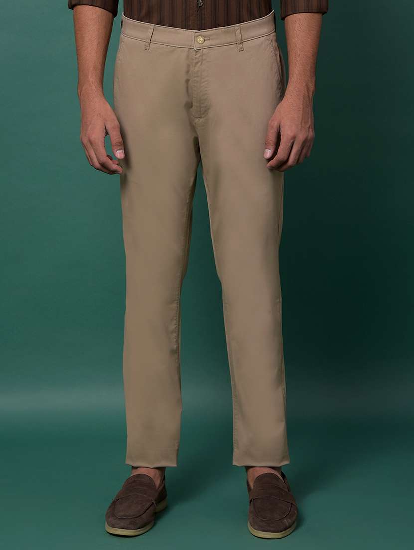 men solid mid rise straight fit chinos 