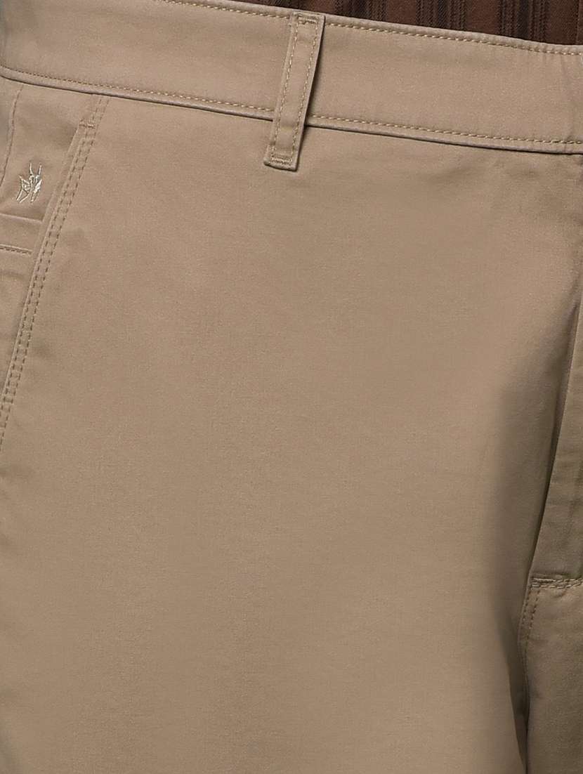 men solid mid rise straight fit chinos - 21985085 - Standard Image - 5