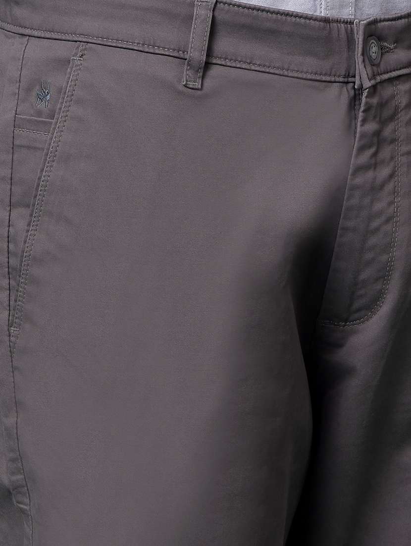 men solid mid rise slim fit chinos  - 21985086 -  Standard Image - 5