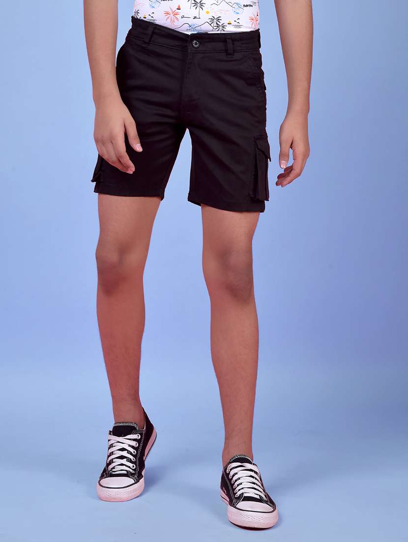 boys black solid mid rise cargo shorts 