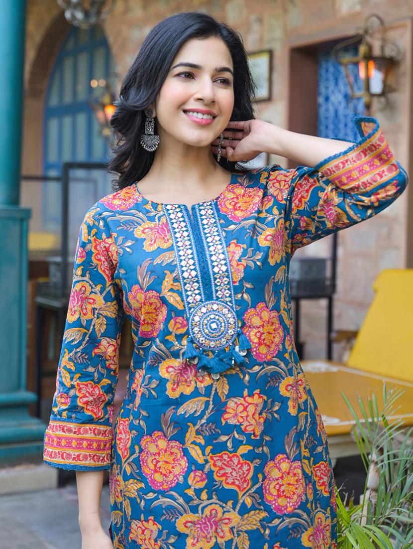 women floral three quarter sleeve kurta palazzo set - 21985451 - Standard Image - 3