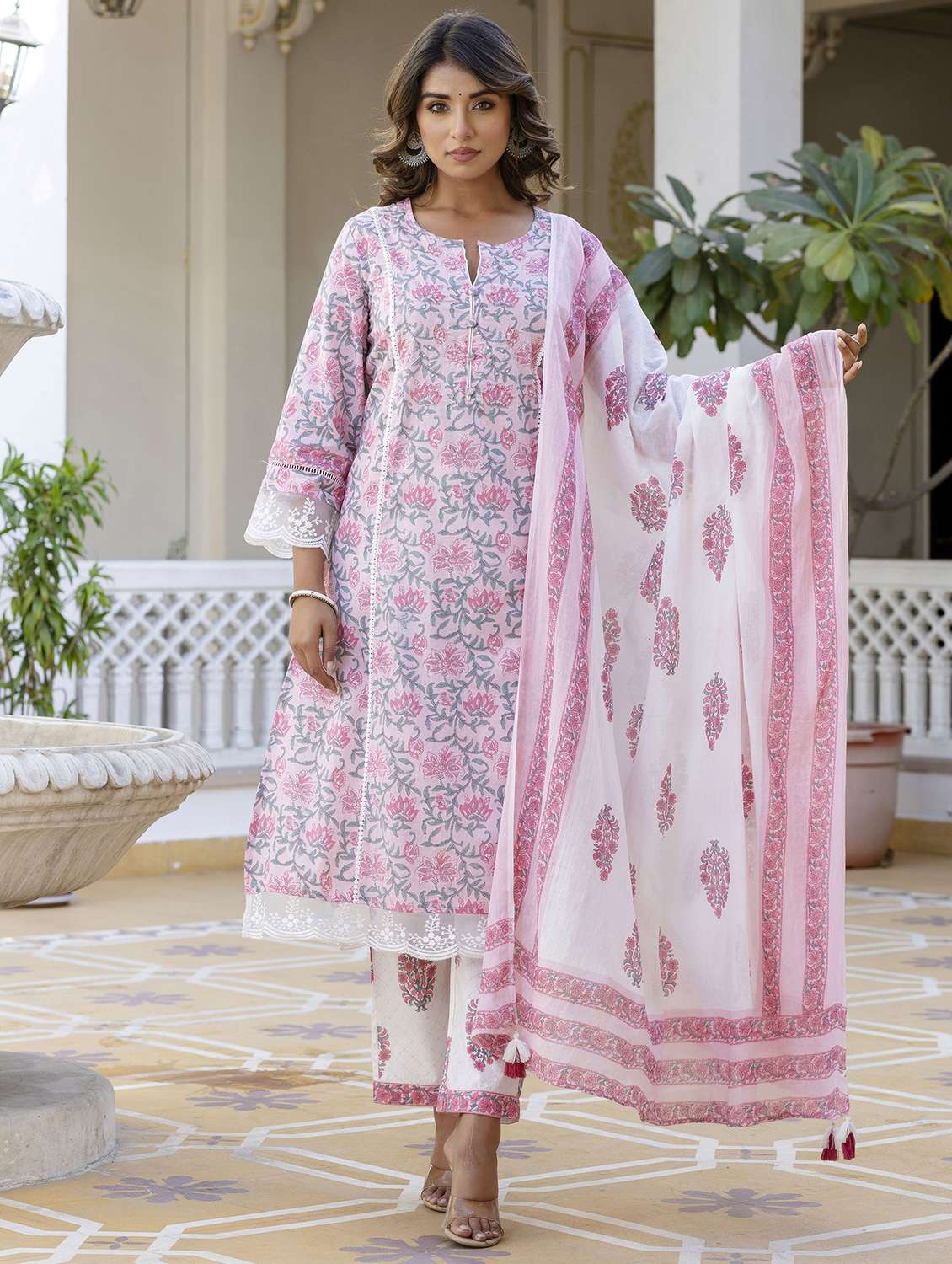women floral long sleeve kurta pant with dupatta set - 21985553 -  Zoom Image - 0