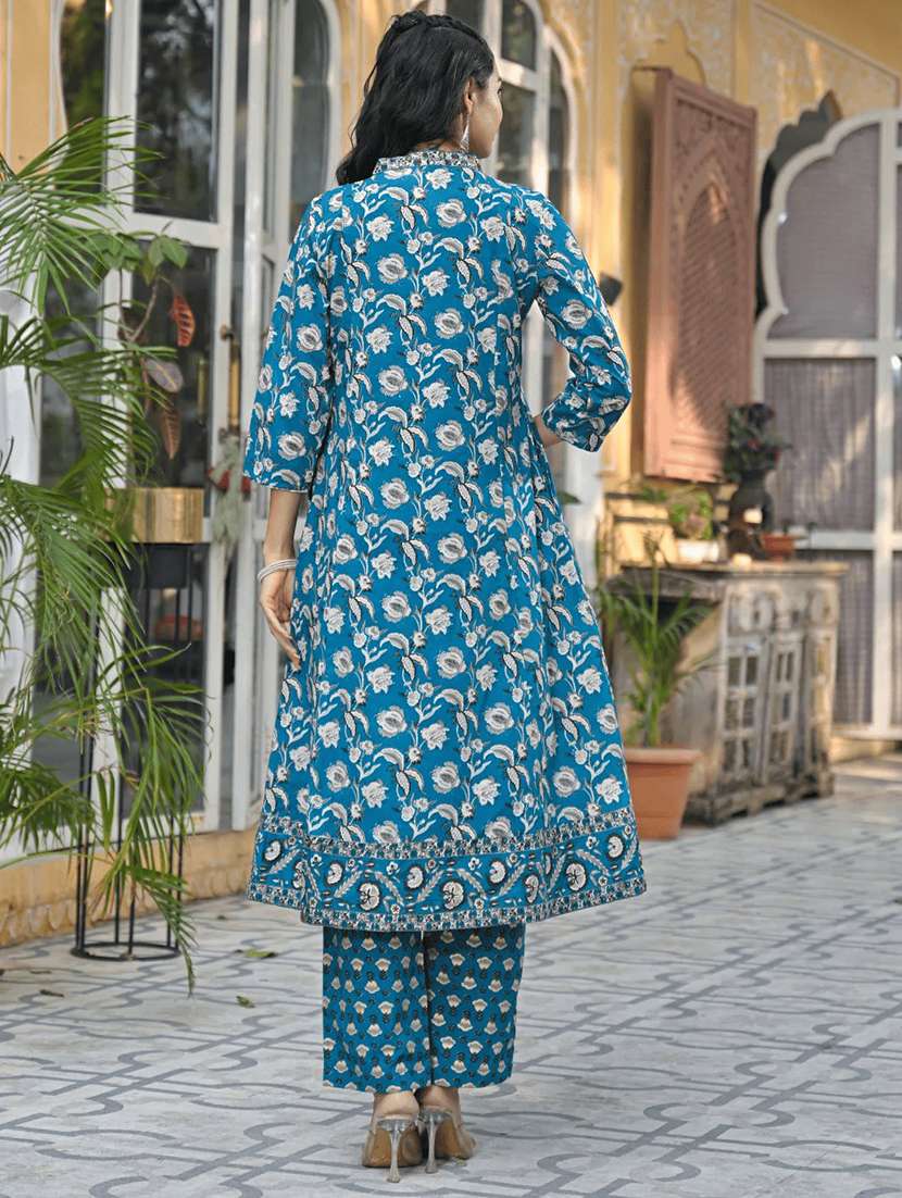 women floral three quarter sleeve kurta pant with dupatta set - 21985555 - Standard Image - 3