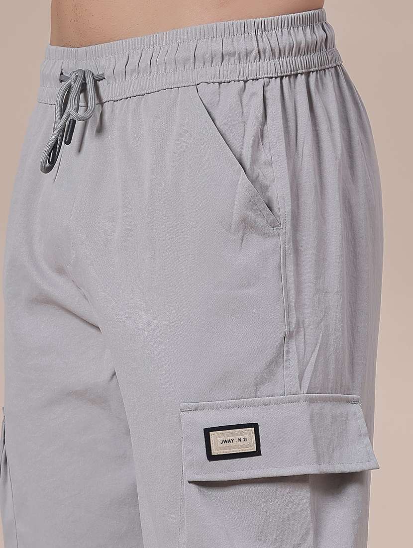 men solid mid rise regular fit cargo - 21985802 -  Standard Image - 5