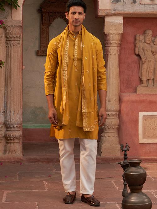 men embroidered kurta and pyjama set with chunni - 21985993 - Standard Image - 0