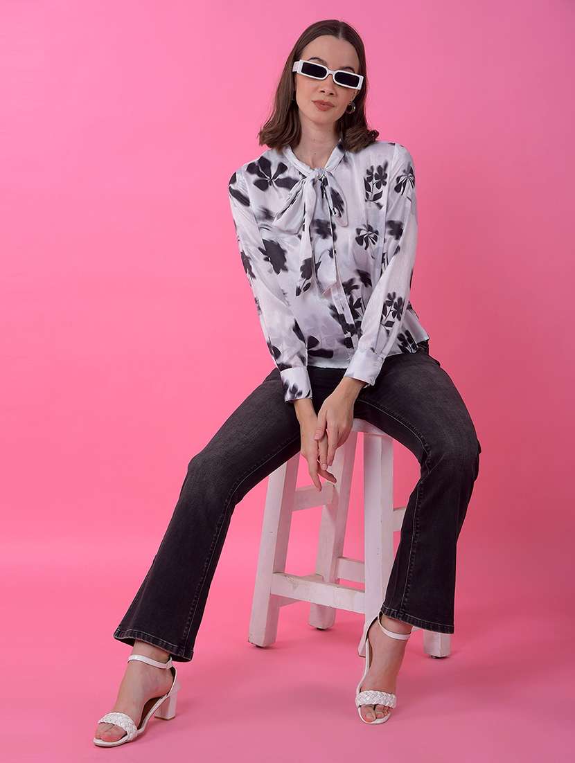 women printed long sleeve regular top - 21986167 - Standard Image - 5
