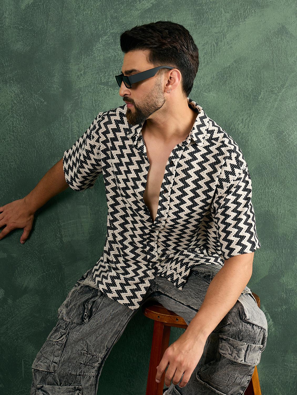 men chevron print collared loose fit shirt - 21986241 -  Zoom Image - 0