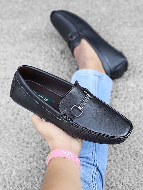 men slip on horsebit loafer - 21986315 -  Standard Image - 0