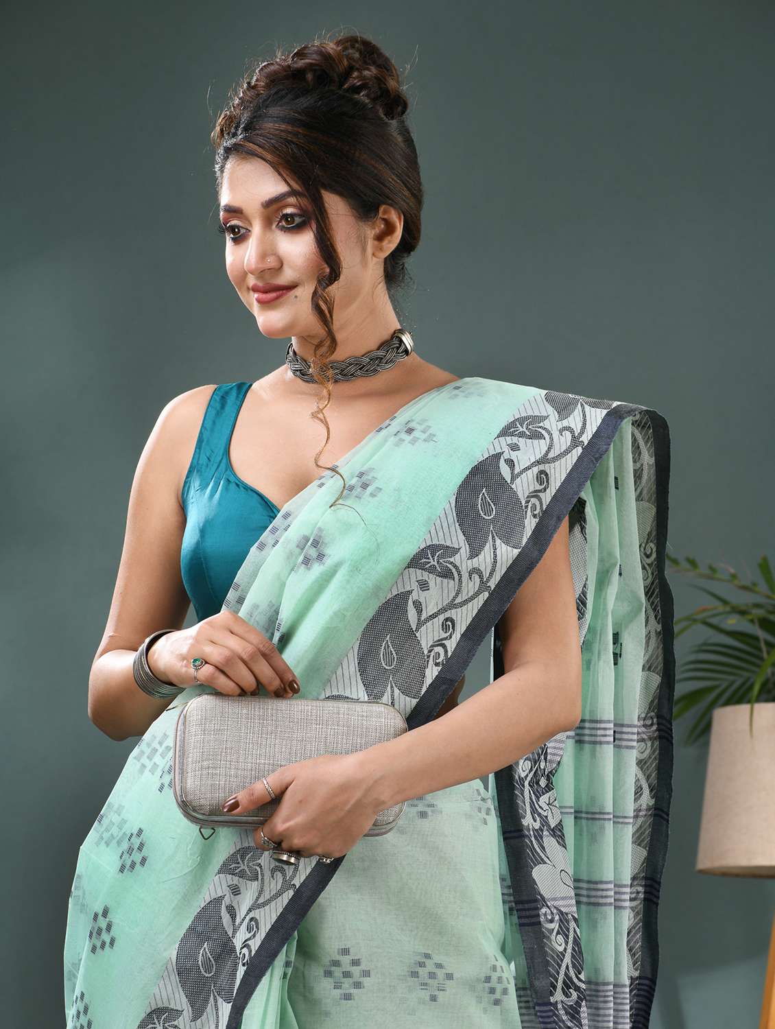 women self design handloom saree - 21986583 -  Standard Image - 5