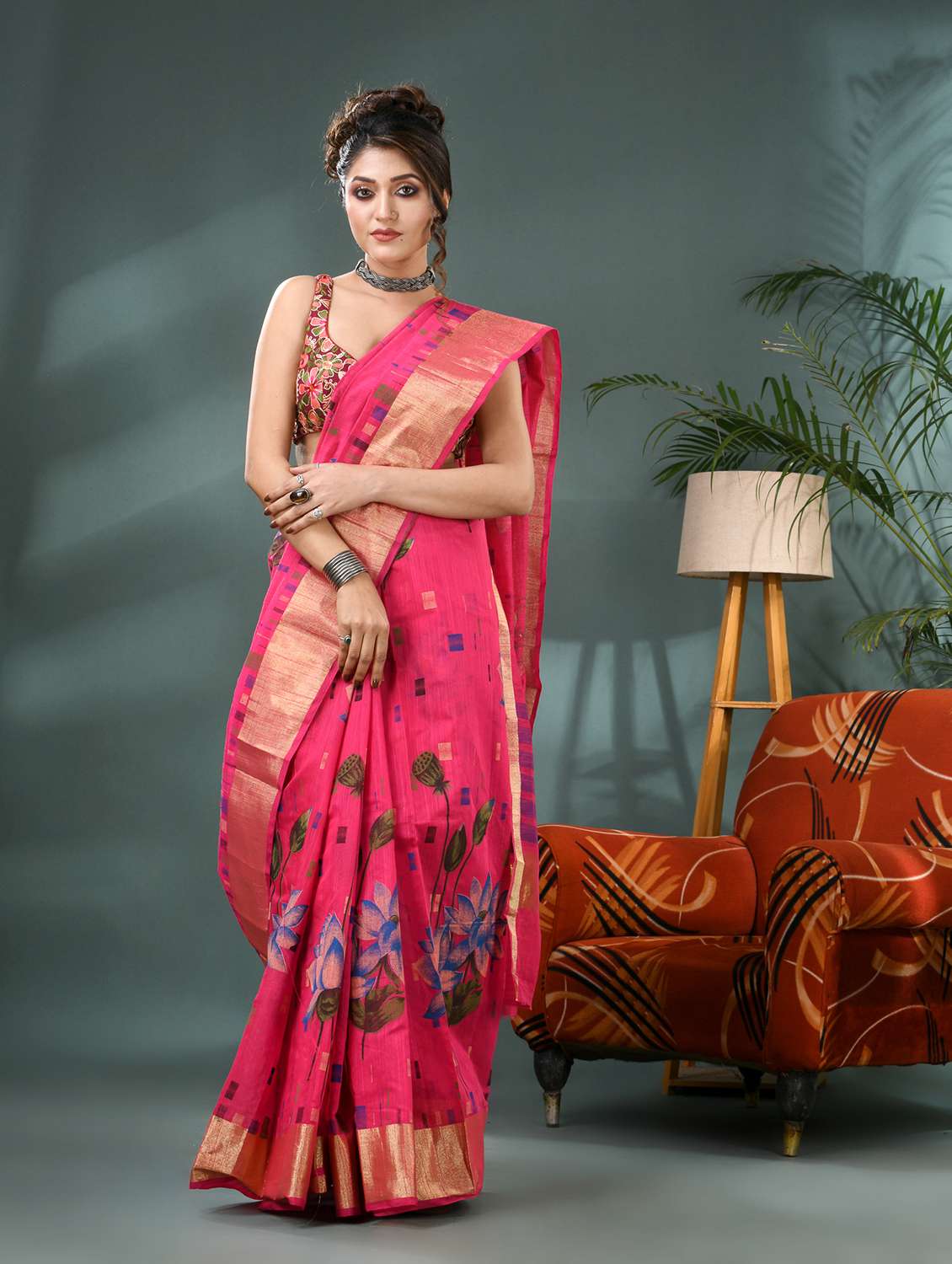 women self design handloom saree with blouse - 21986589 -  Standard Image - 5