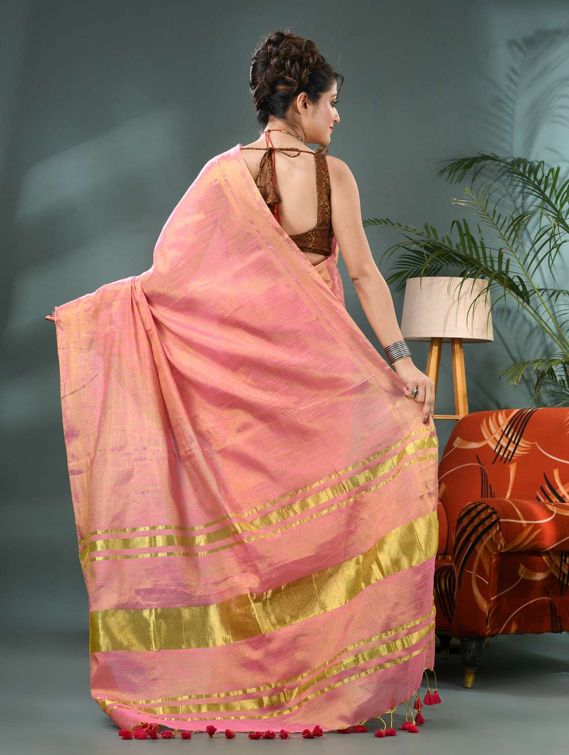 women solid plain saree with blouse - 21986599 -  Standard Image - 3