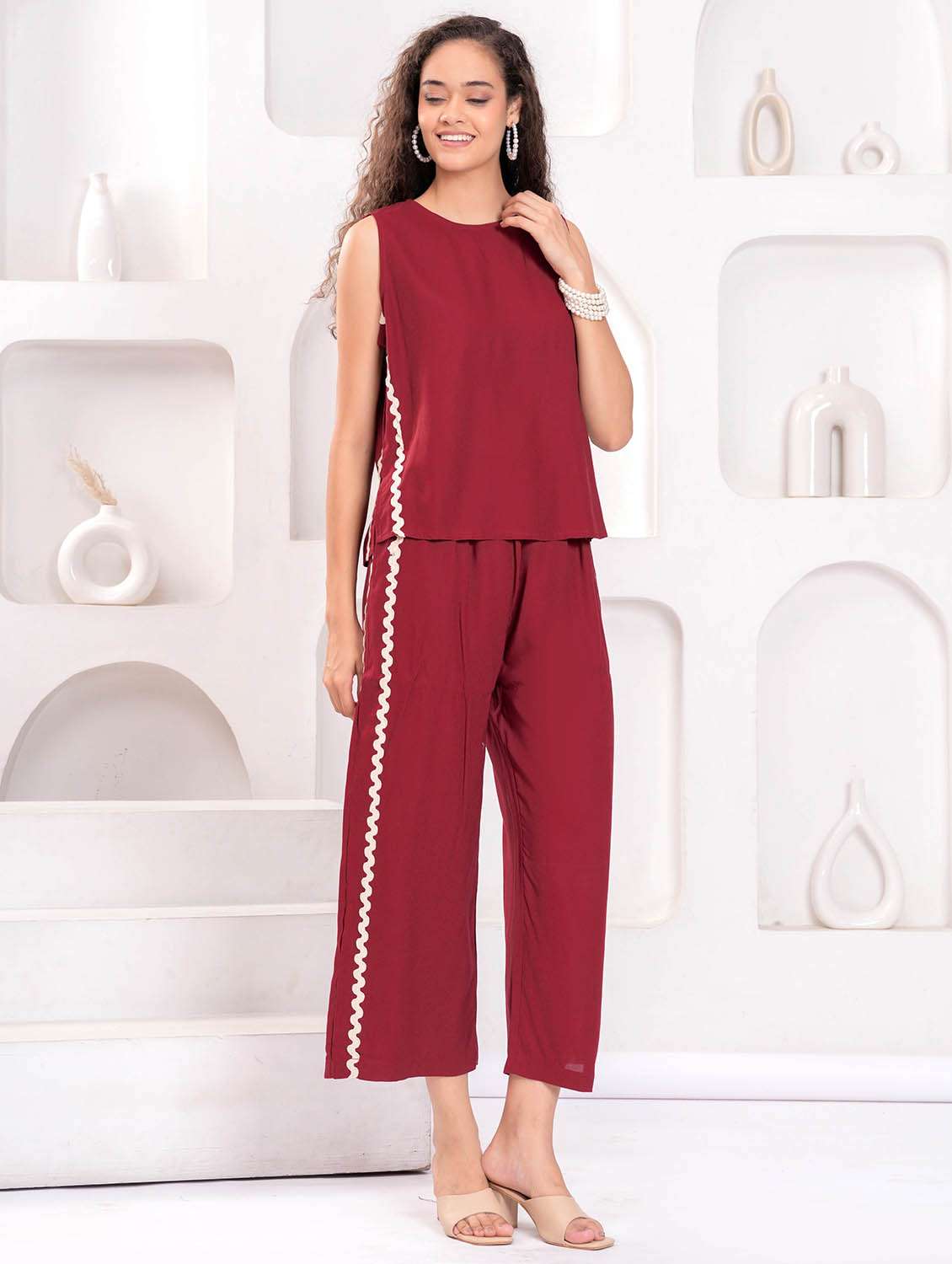 women solid sleeveless top and trouser co-ord set - 21986798 - Zoom Image - 0