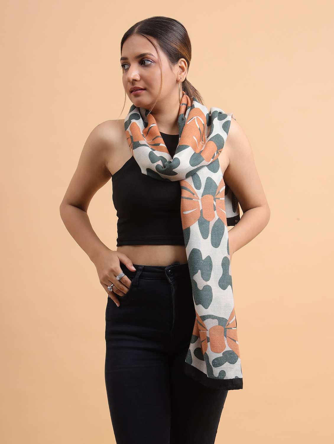 women animal print casual scarf - 21986805 -  Standard Image - 3