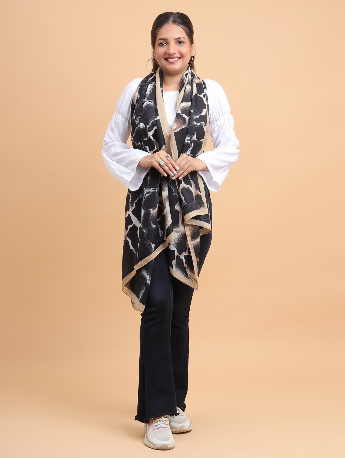 women abstract print viscose scarf - 21986812 - Standard Image - 5