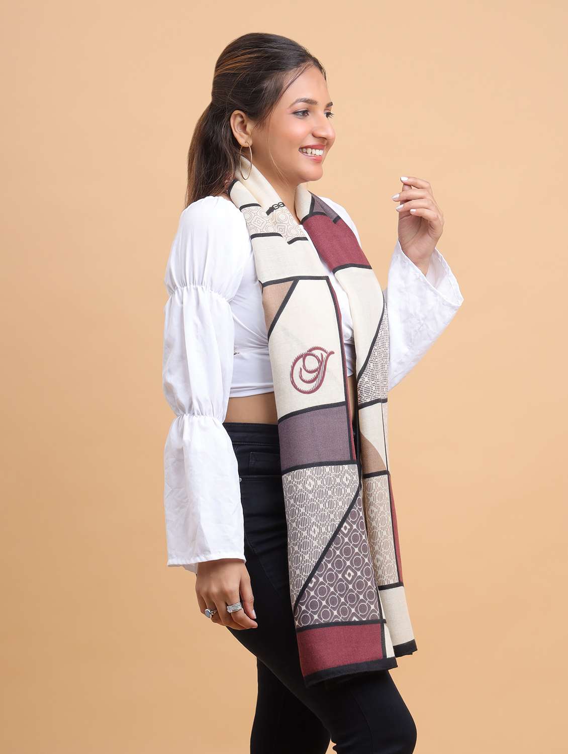 geometric print viscose blend women scarf - 21986827 -  Standard Image - 3