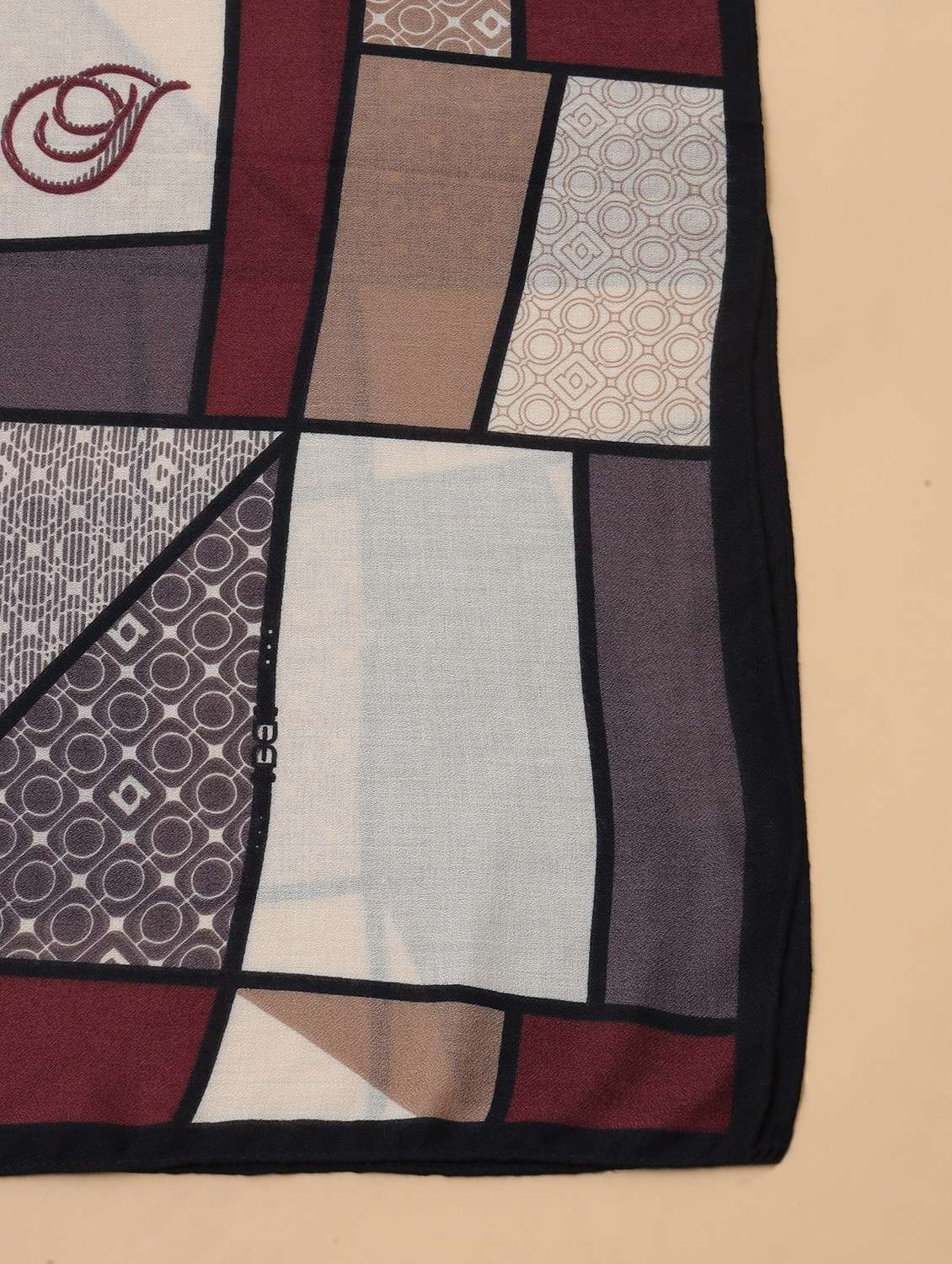 geometric print viscose blend women scarf - 21986827 -  Standard Image - 5