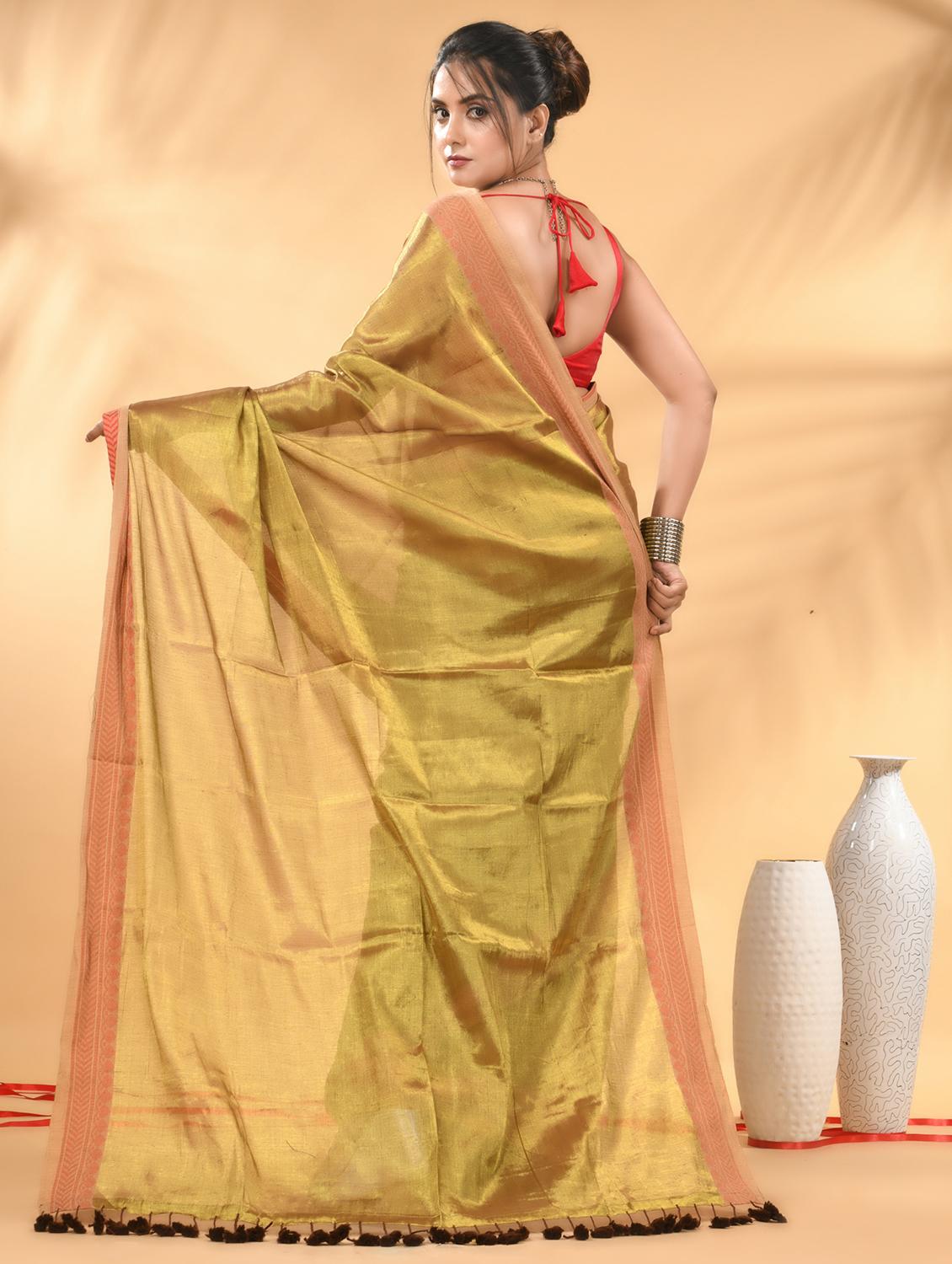 women solid with bordered handloom saree with blouse - 21986975 - Standard Image - 3