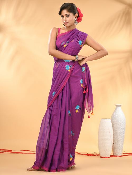 women floral embroidered handloom saree - 21987013 - Standard Image - 0