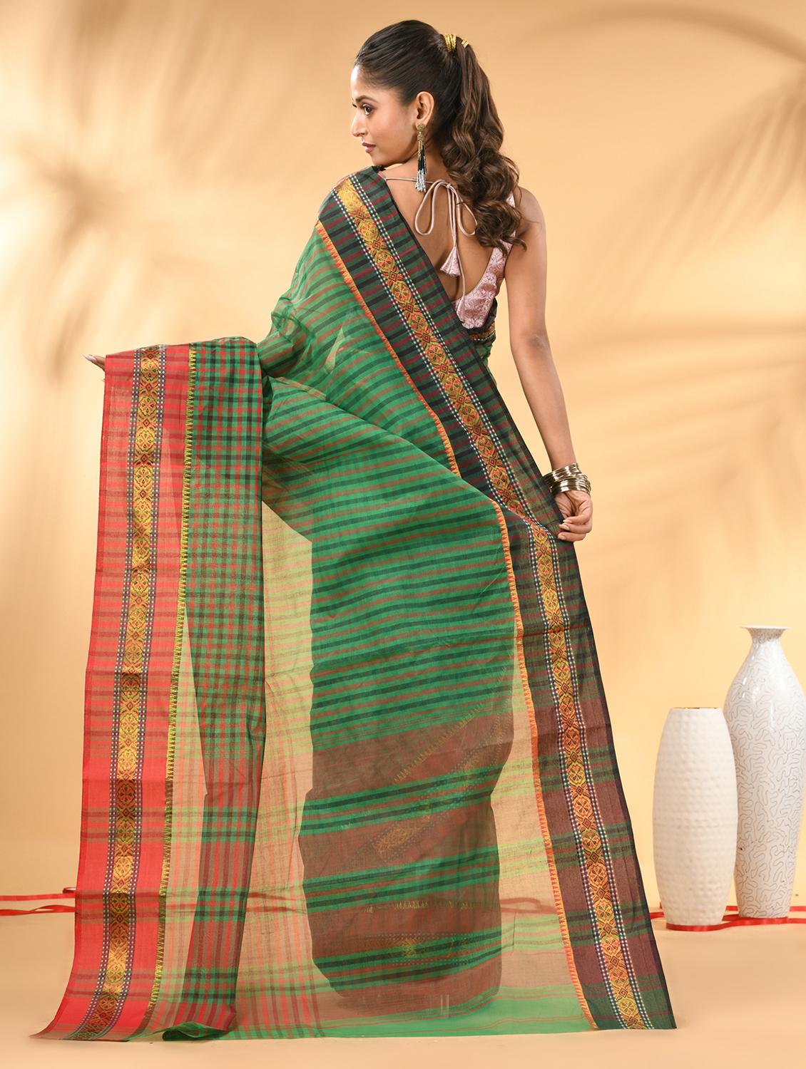women checkered tant saree - 21987028 - Standard Image - 3